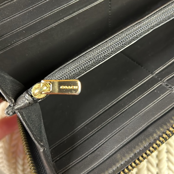 Coach Zip Around F54805 Wallet - Picture 7 of 9